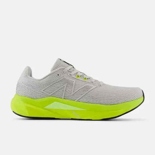 New Balance FuelCell Propel v5 férfi futócipő 41.5